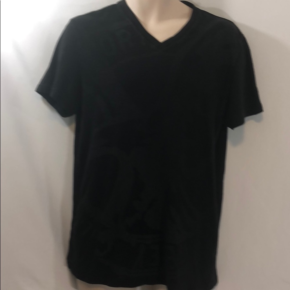 Mens American Eagle V-neck graphic tee shirt